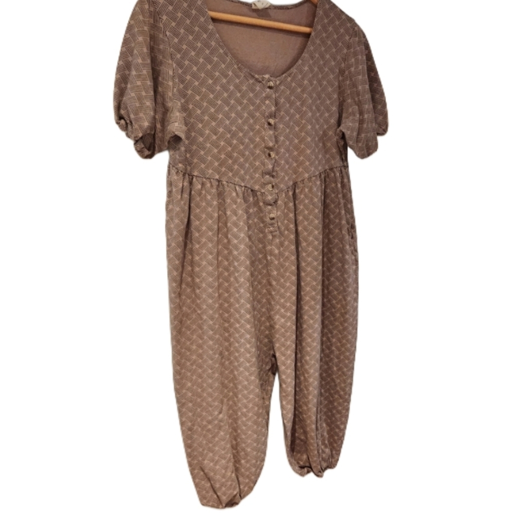 Kate Quinn M Tan Patterned Jumper 100% Organic Cotton One‎ Piece Romper